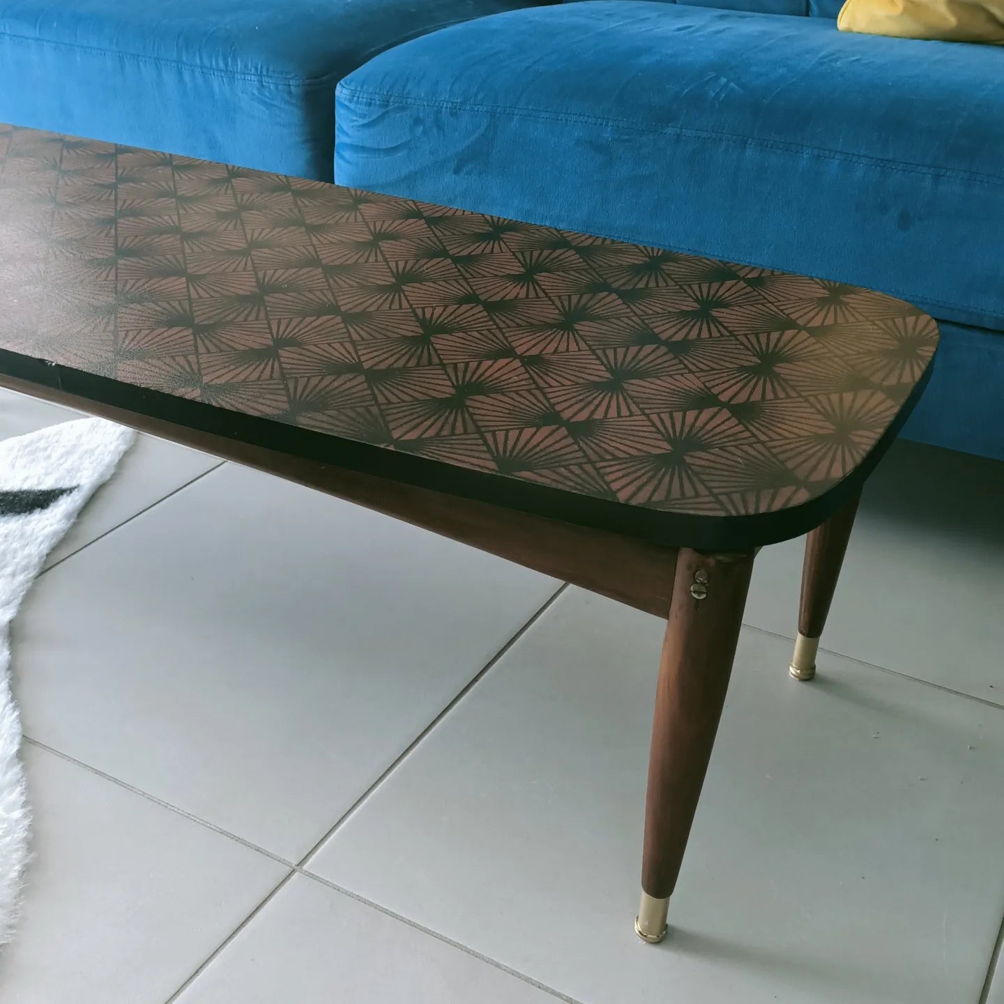 Retro Vintage MCM Star Stencil Coffee Table