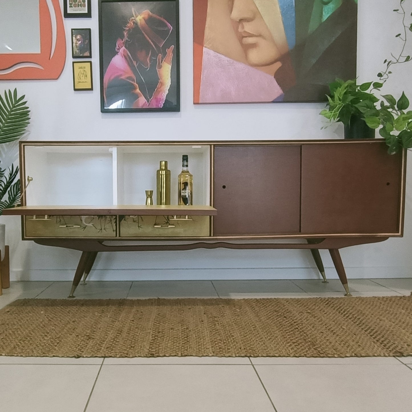 Retro Mid Century Heron Accent Sideboard