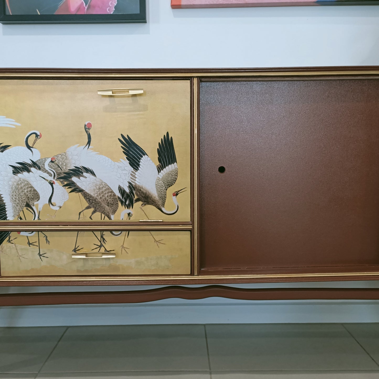 Retro Mid Century Heron Accent Sideboard