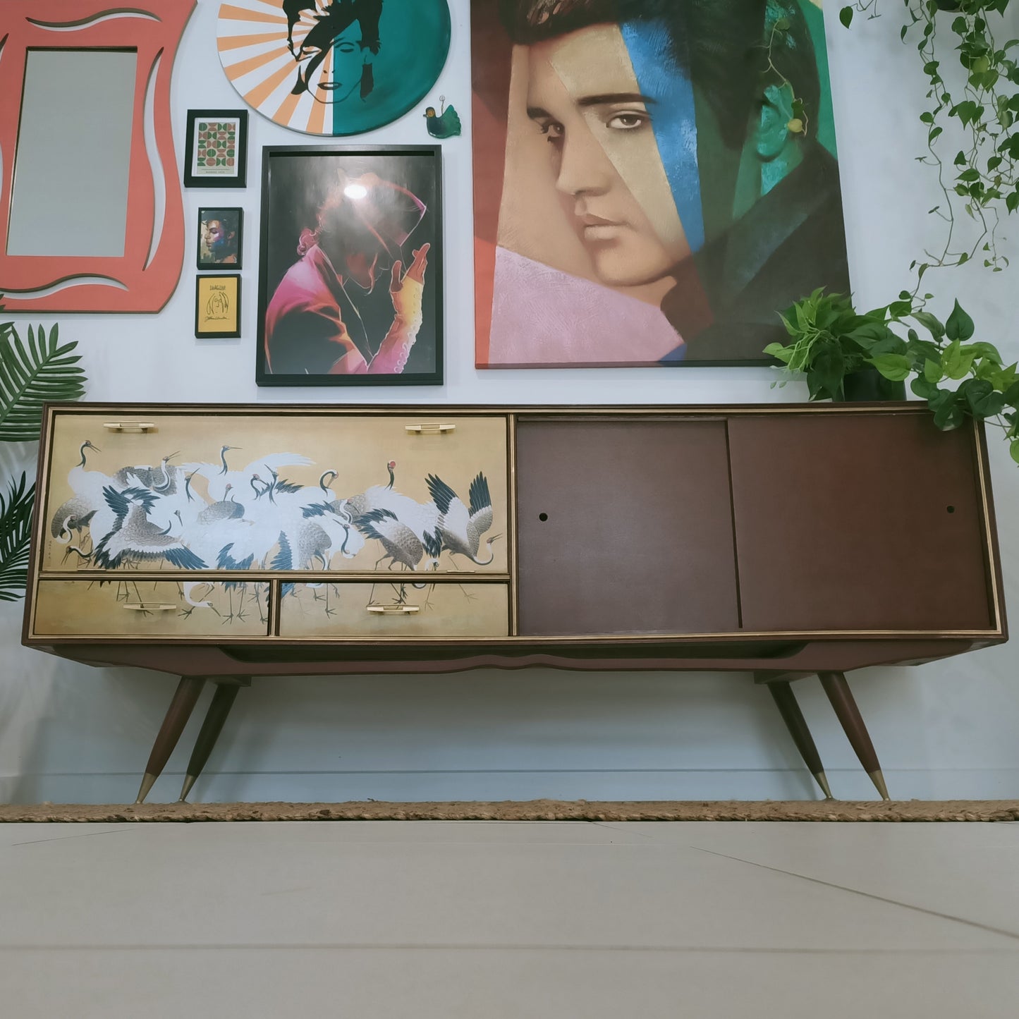 Retro Mid Century Heron Accent Sideboard