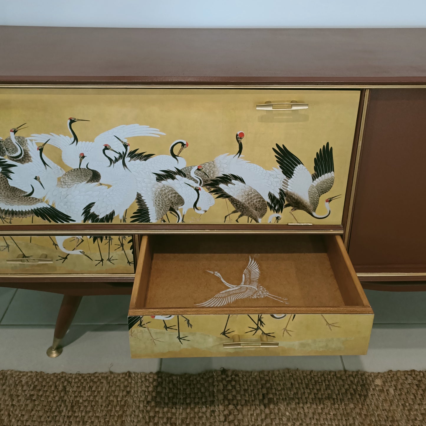 Retro Mid Century Heron Accent Sideboard