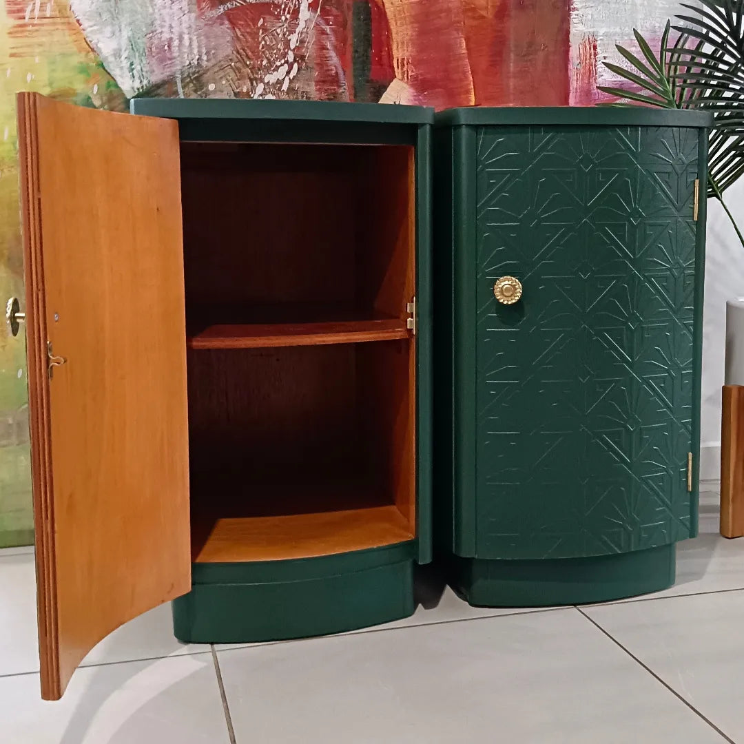 Dark Green Embossed Besides