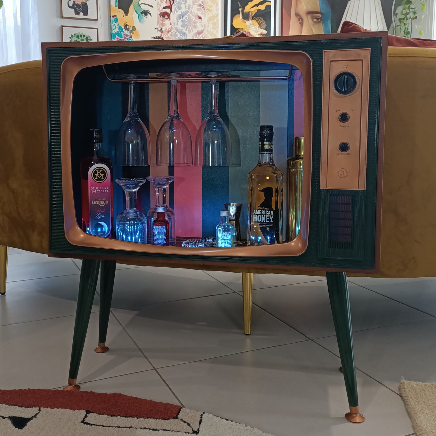 Vintage Retro Mid Century Modern TV Drinks Cabinet